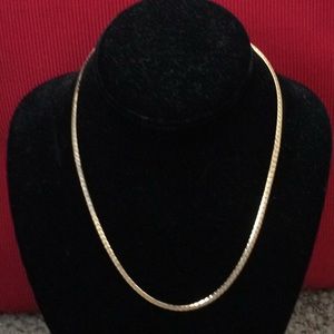 Necklace costume jewelry 17”